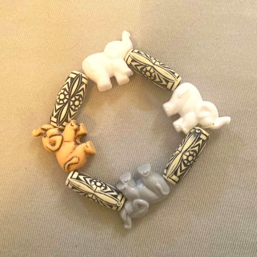 ❤️Handmade Beaded Elephants Bracelet